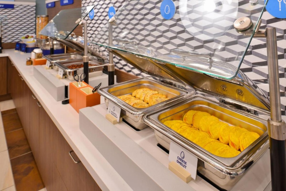 Holiday Inn Express Hotel & Suites Chicago-Libertyville Image 23