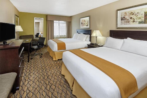 Holiday Inn Express Hotel & Suites Chicago-Libertyville image 40